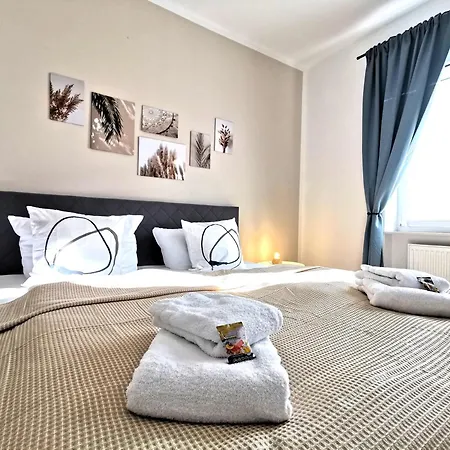 Apartment Bohnapartments - Am Theater- Wlan- Terrasse- - Vollausstattung *