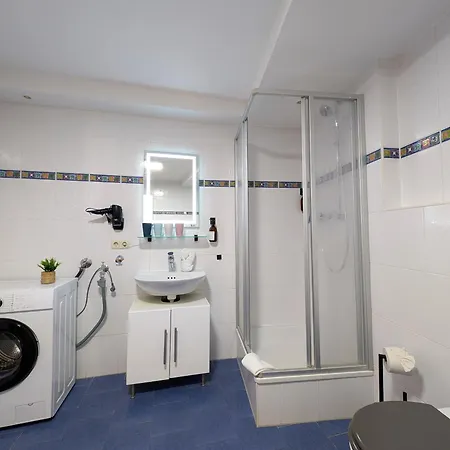 Bohnapartments - Am Theater- Wlan- Terrasse- - Vollausstattung